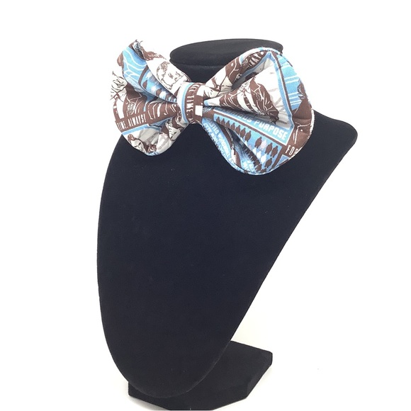 Loki Handcrafted Bow Tie - 02 - Comic Book Collection - Picture 5 of 7